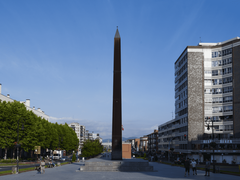 Obelisco, Leioa